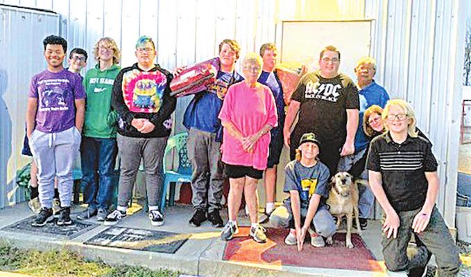 BMUMC Youth Group Visits Shelter