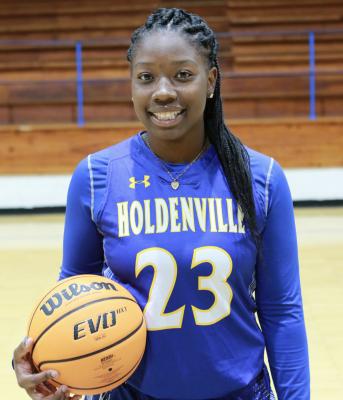 Dahmyah Olden is the Holdenville News Wolverine of the Week. Dahmyah played exceptionally well in the regional tournament.