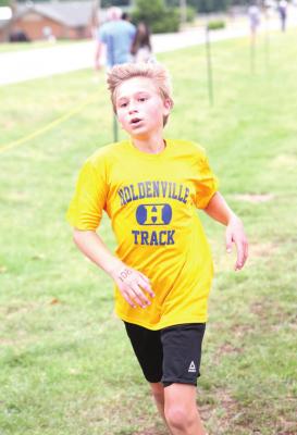 Holdenville cross country runner