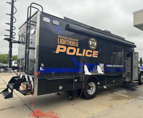 	First responders arrive quickly to aid tornado victims