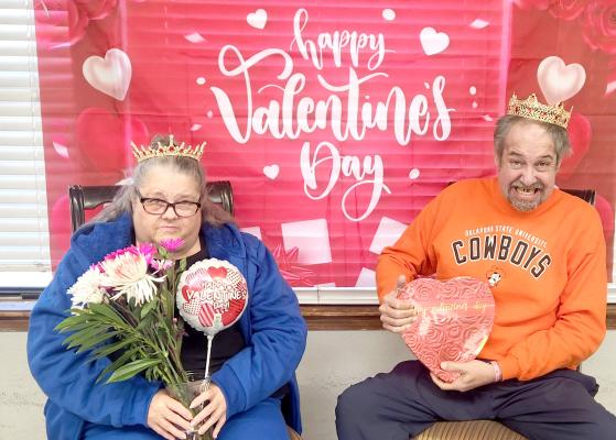 HERITAGE VILLAGE VALENTINE KING AND QUEEN