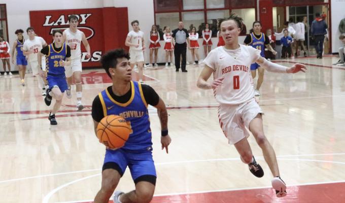 Holdenville’s Izaia King was too quick for this Prague defender. KIng has been selected as the Oklahoma Football Coaches Association class 2A all-star quarterback. The Wolverine senior was too quick for defenders to catch on the football field too.