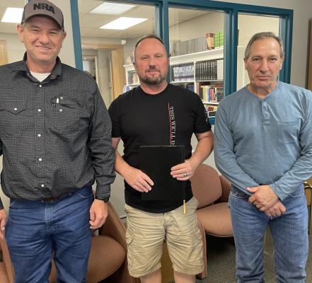 STATE REPRESENTATIVE DAVID SMITH hosted a meeting for mayors and city leaders from across Hughes County last month. Representative Smith is pictured above with Holdenville City Councilman Ron Wiseman and Holdenville Mayor John Massad.