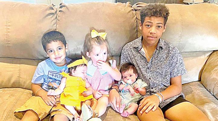 BRIAN AND ROSIE BREWER’S GRANDCHILDREN VISITED RECENTLY—Left to right: Jaxon 3; Aryana 7 wks; Blaire 2; Graham 5 wks; Teagan 11. Amanda’s kids are Teagan, Jaxon, and Aryana. Grant’s kids are Blaire and Graham.