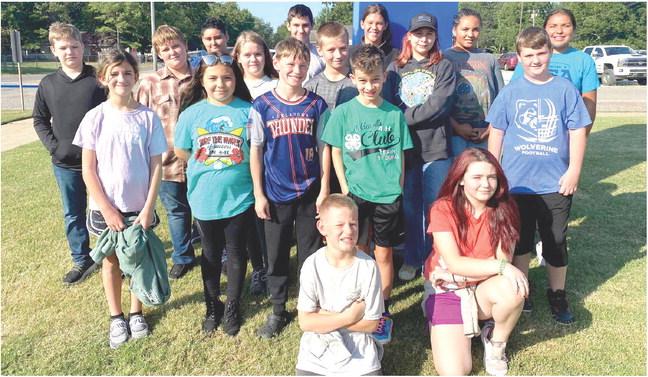 HOLDENVILLE 4-H PARTICIPATES IN READ AT REED WEEK! Front Row L to R: Cully Pletcher, Bailey Sisco. Second Row L to R: Rylee Green, Jada Remis, Boston Bowman, Grayson Poulain. Third Row L to R: Zachary Stallcup, Jagger Streater, Sara Shady, Chris Remis, Emma Johnson, Landon Kelly . Fourth Row L to R: Jared Soria, Landen Yates, Lainee Yates, Miriah Washington and Avery Maylen.