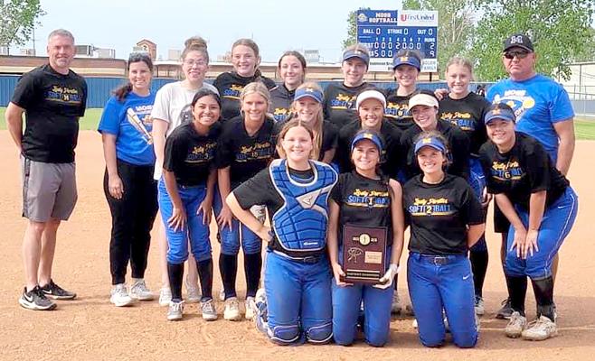 Moss Lady Pirates win District Playoffs!