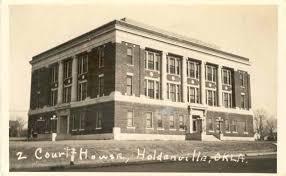 Holdenville's courthouse