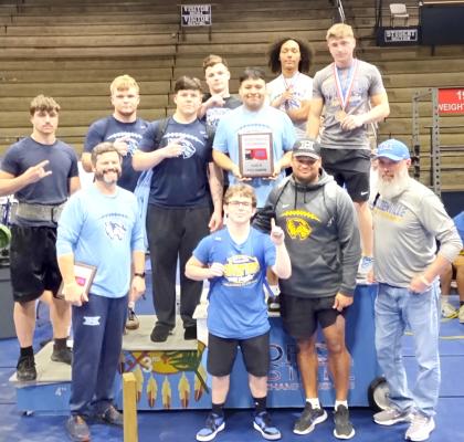 HOLDENVILLE POWER LIFTING WINS STATE TITLE