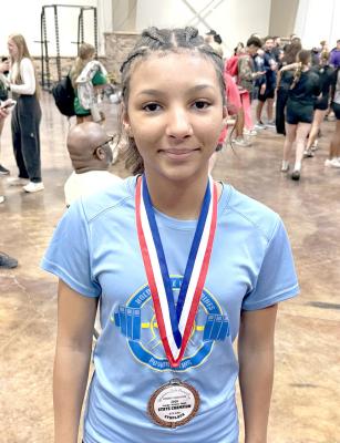 Aspen Sullivan placed 4 in her division at the state championship powerlifting meet!