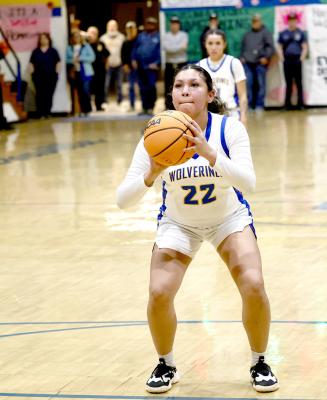 Virginia Piza sank a crucial free throws in the final minute of Holdenville’s 32-26 win over Prague. Holdenville will travel to Atoka on Tuesday before returning home to host Kingston on Friday.