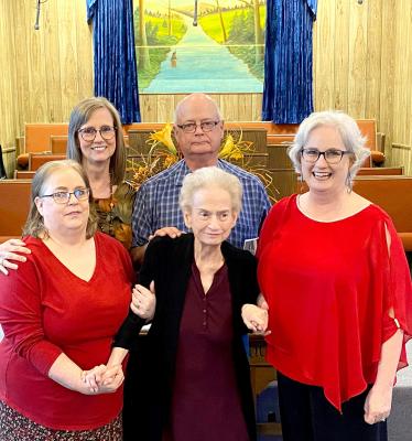 There’s been a Leewright in the Nazarene congregation for as long as we can remember. Beth is one of the longest serving members and is pictured with her children, Diane Bennett, Dayna Robinson, David Leewright and Darla Coats.