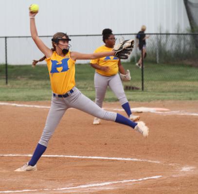 Holdenville Junior High pitcher, Dixie Gamble, prepares to let a pitch fly in Holdenville’s game with Beggs. Holdenville traveled to Henryetta on Monday and will play Henryetta here on Tuesday.
