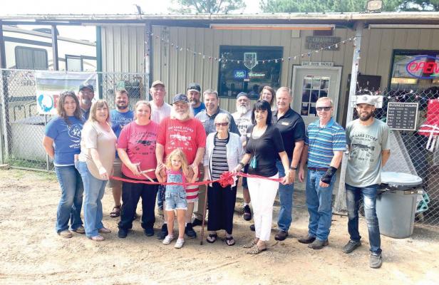 4M Lake Store welcomed to our community!