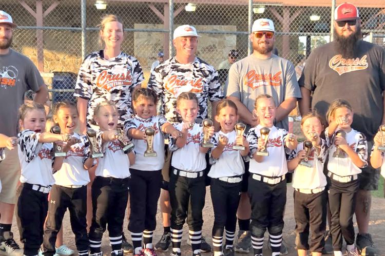 The Holdenville Crush 6U softball team