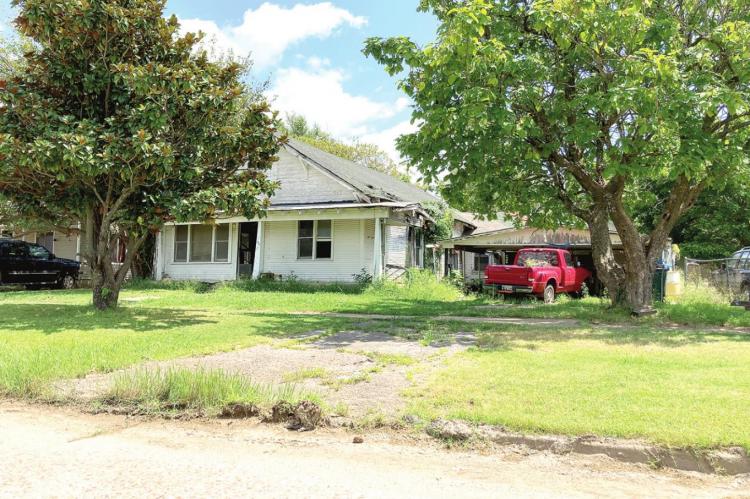 City tear down project temporarily on hold