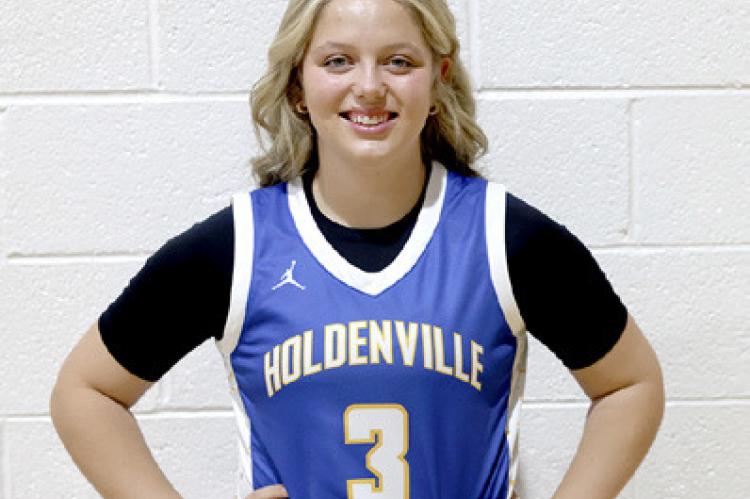 Allyson Inselman is the Holdenville News Scholar Athlete of the Week. Allyson is a straight ‘A’ student and plays multiple sports at Holdenville High School.