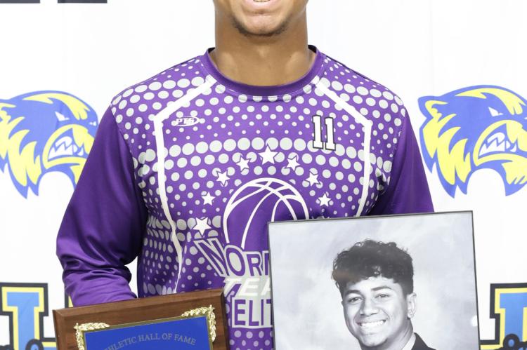Izaia King has earned the right to join the Holdenville High School Athletic Hall of Fame.