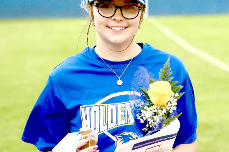Kendall Mask is the Holdenville News Scholar Athlete of the week. Kendall is a multi-sport athlete at Holdenville High and an honor student.