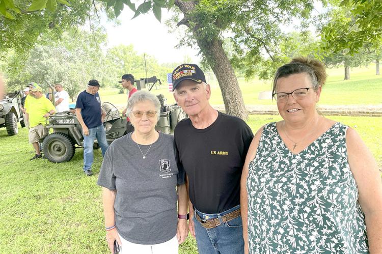 Lou Jean Tampleton with Viet Nam veteran Royce Montgomery, and Teresa Smith.