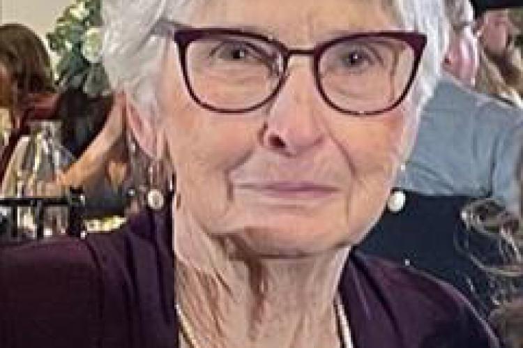 Beloved Holdenville Educator Passes Away