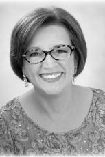 Gwenda Faye Summy